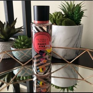 Victoria secret fragrance mist